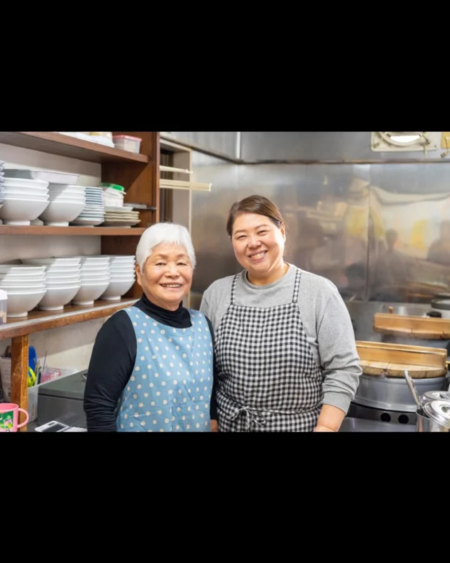 佐賀市の老舗ラーメン店「東洋軒」。
創業昭和33年、歴史あるのれんに新しい風が吹いています。
 
母娘がつくるラーメンは、優しくて芯がある味。
 
どうして東洋軒のラーメンが愛されているのか🍜
 
詳しいストーリーは、noteで公開中の記事をチェック！
https://note.com/saga_ramen/n/n7c19420131f2
 
#sagaラーメンプロジェクト 
#東洋軒 
#豚骨ラーメン 
#味噌ラーメン 
#佐賀グルメ